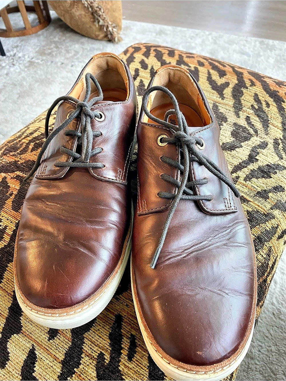 Johnston & Murphy 175 Leather Lace-Up Derby Shoes in Brown